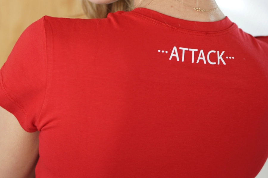 T-shirt damski Basic z logo JD Attack, ujęcie 4