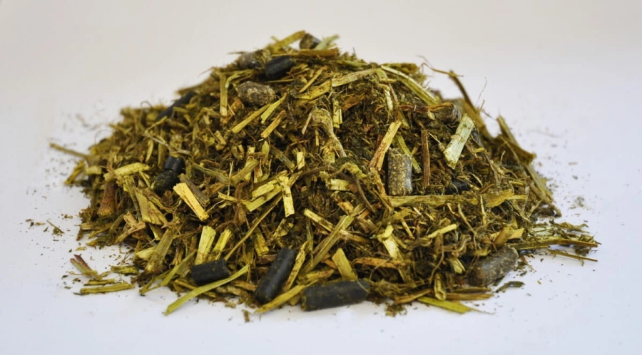 Dengie Alfa-A Molasses Free 20 kg: sieczka z lucerny z ziołami, ujęcie 2
