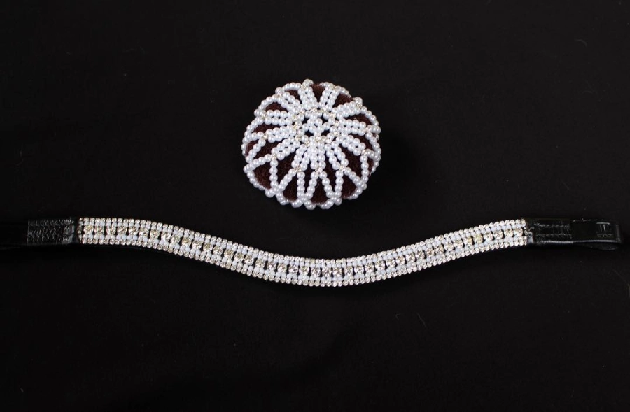 Zestaw do włosów White Pearl z wypełniaczem do koka, ujęcie 2